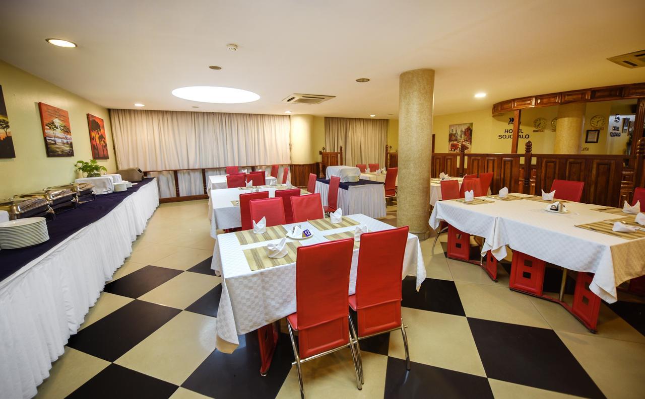 Hotel Sojovalo カンパラ エクステリア 写真